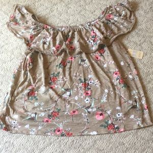 Convertible Sleeveless shirt